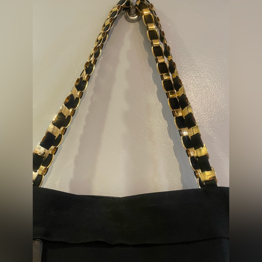 Gucci Ferragamo Steve Madden Giftaway Entry *** 4 SALES TO GO*** - Picture 9 of 14